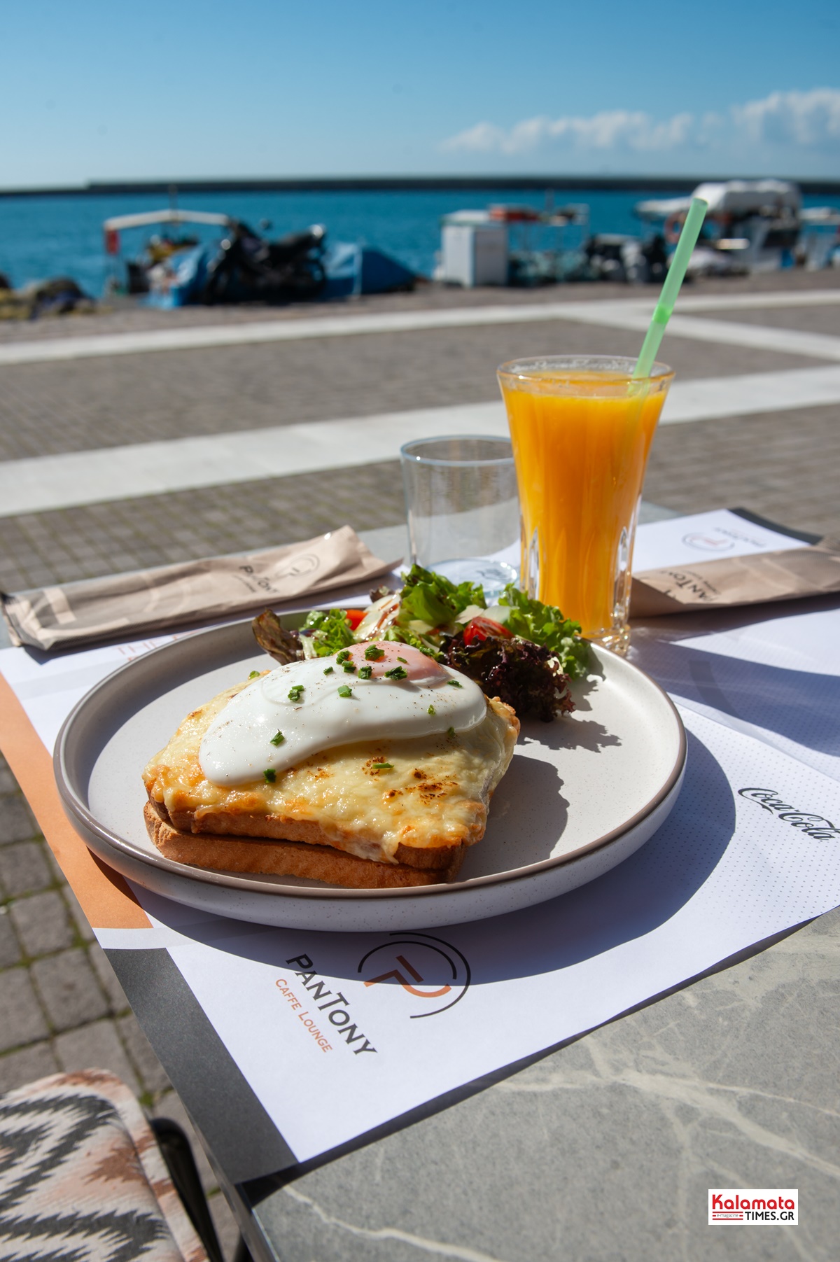 Pantony Cafe & Gelato: Το πρώτο παγωτό της χρονιάς με θέα θάλασσα στην Καλαμάτα 12