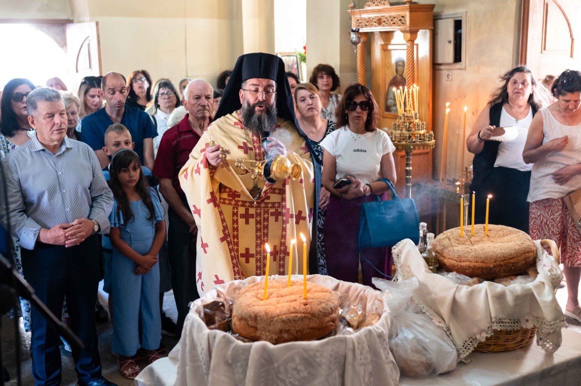 Πανηγύρισε ο Ιστορικός Ναός των Αγίων Αποστόλων στην Καλαμάτα 21 Πανηγύρισε ο Ιστορικός Ναός των Αγίων Αποστόλων στην Καλαμάτα 12