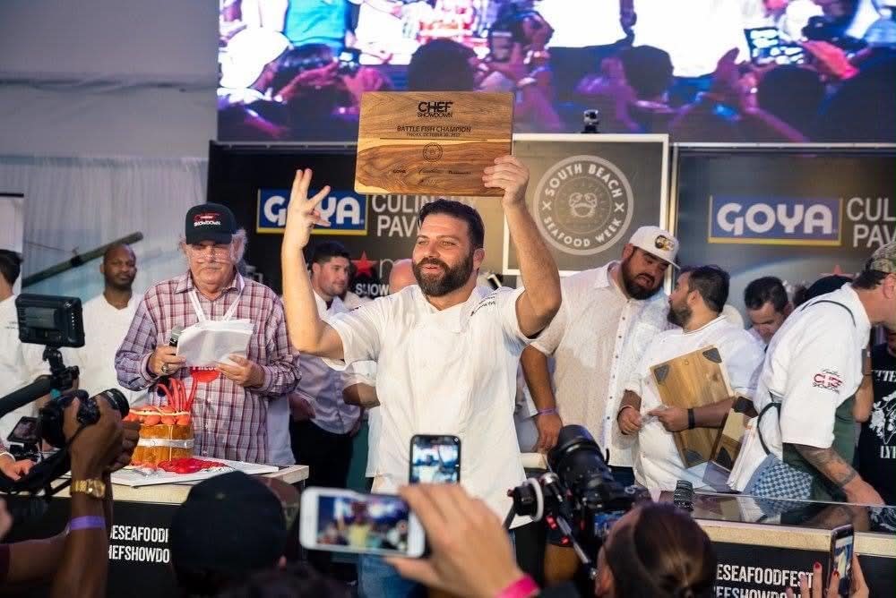 Από την Καλαμάτα στα VIP των Miami Heat: Η εντυπωσιακή πορεία του σεφ Δημήτρη Πυλιώτη 45 Από την Καλαμάτα στα VIP των Miami Heat: Η εντυπωσιακή πορεία του σεφ Δημήτρη Πυλιώτη 34
