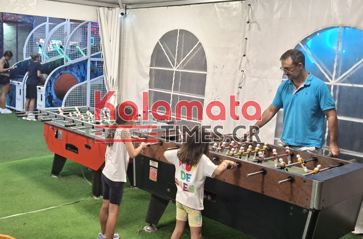Αλέξης Χαρίτσης: Ανάσες οικογενειακής χαλάρωσης στο λούνα παρκ της Καλαμάτας 7