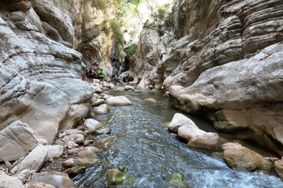 Ε.Ο.Σ. Καλαμάτας διοργανώνει πεζοπορική εξόρμηση στο εντυπωσιακό φαράγγι της Νέδας
