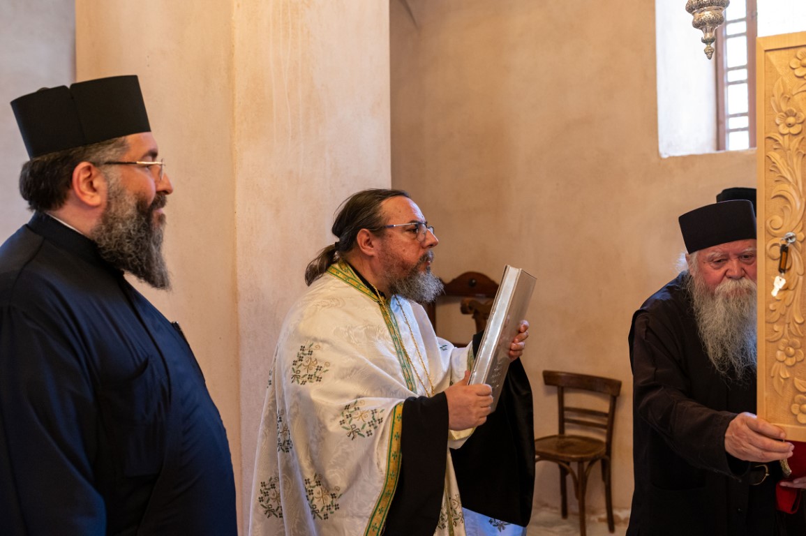 Επέστρεψε στο θρόνο Της η Παναγία η Βουλκανιώτισσα 21 Επέστρεψε στο θρόνο Της η Παναγία η Βουλκανιώτισσα 10