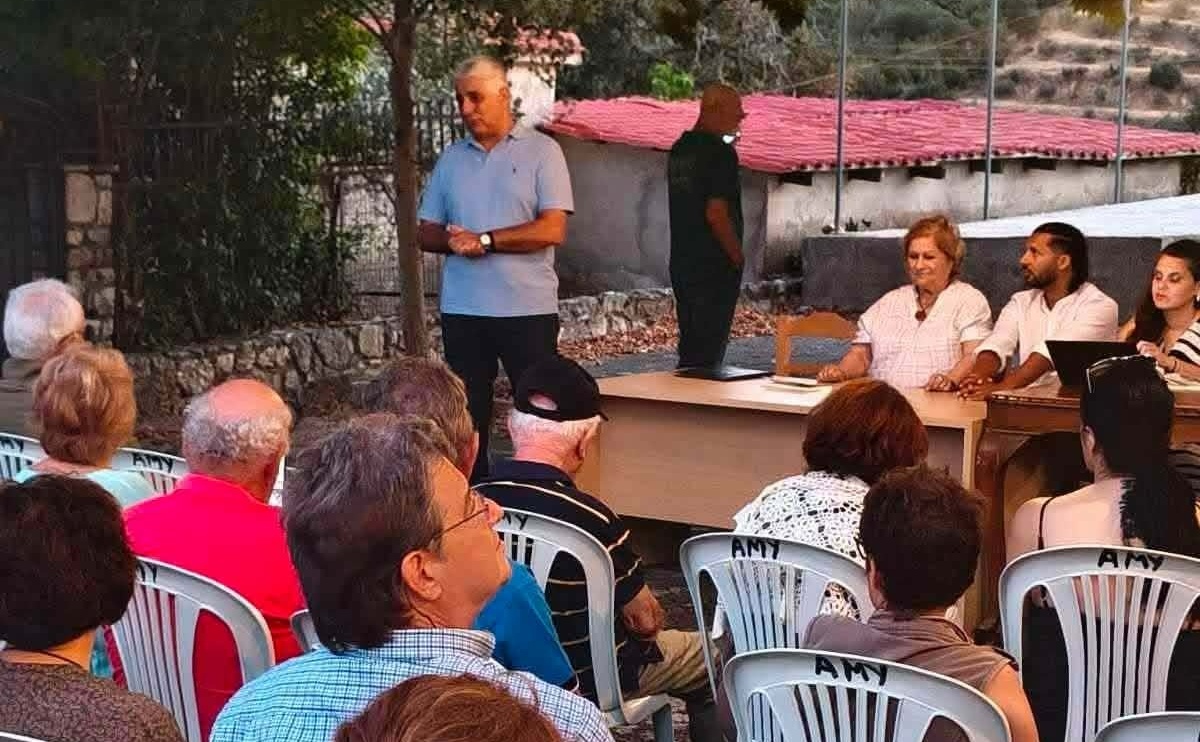 «Τα ηλιοβασιλέματα της ψυχής» στο ιστορικό Μανιάκι – Μια βραδιά αφιερωμένη στο βιβλίο και τον πολιτισμό 26 «Τα ηλιοβασιλέματα της ψυχής» στο ιστορικό Μανιάκι – Μια βραδιά αφιερωμένη στο βιβλίο και τον πολιτισμό 15