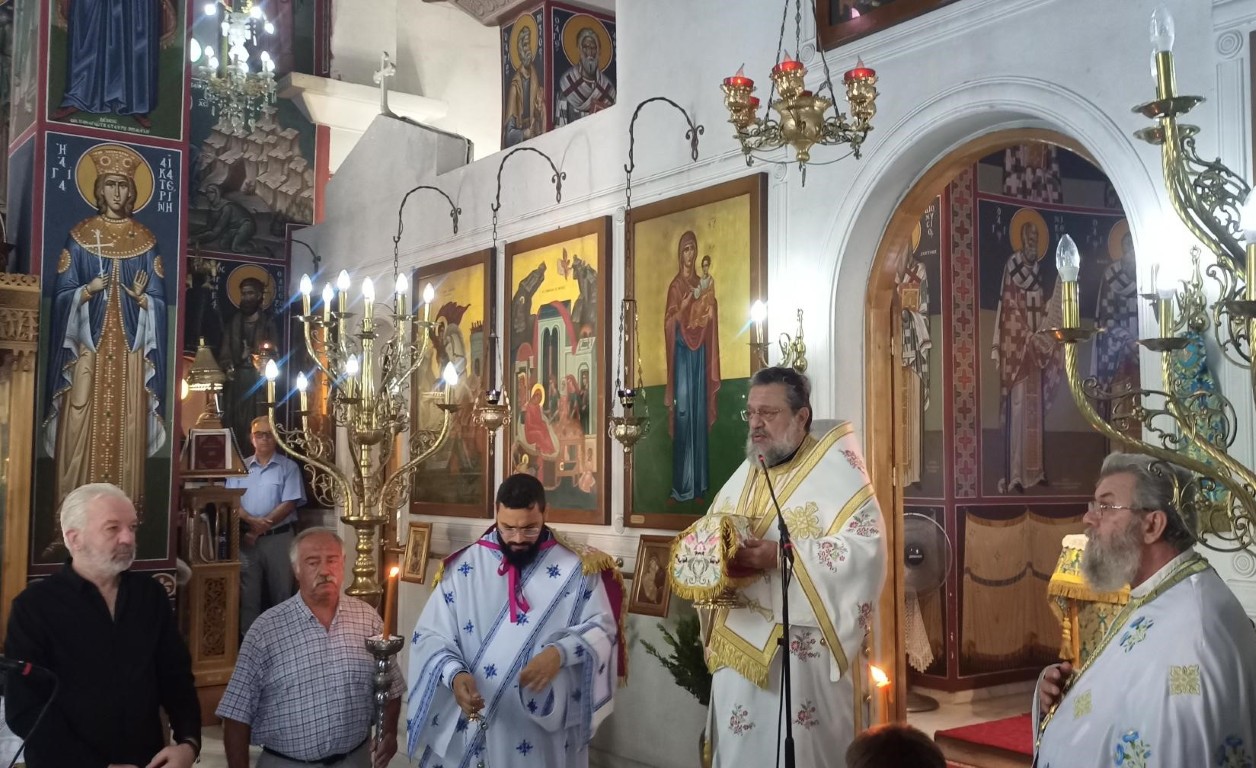 Ο Μητροπολίτης Μεσσηνίας τέλεσε τη Θεία Λειτουργία ενώπιον της Παναγίας Δημιοβίτισσας 23 Ο Μητροπολίτης Μεσσηνίας τέλεσε τη Θεία Λειτουργία ενώπιον της Παναγίας Δημιοβίτισσας 12