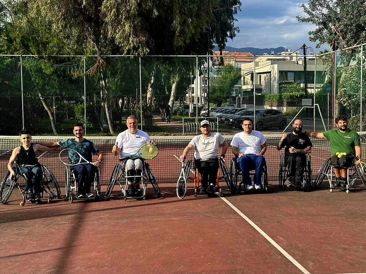 Ανοιχτή προπόνηση τένις με αμαξίδιο από τον ΑΣ ΔΙΑΦΟΡΟΖΩ ΑμεΑ Καλαμάτα 18 Ανοιχτή προπόνηση τένις με αμαξίδιο από τον ΑΣ ΔΙΑΦΟΡΟΖΩ ΑμεΑ Καλαμάτα 7