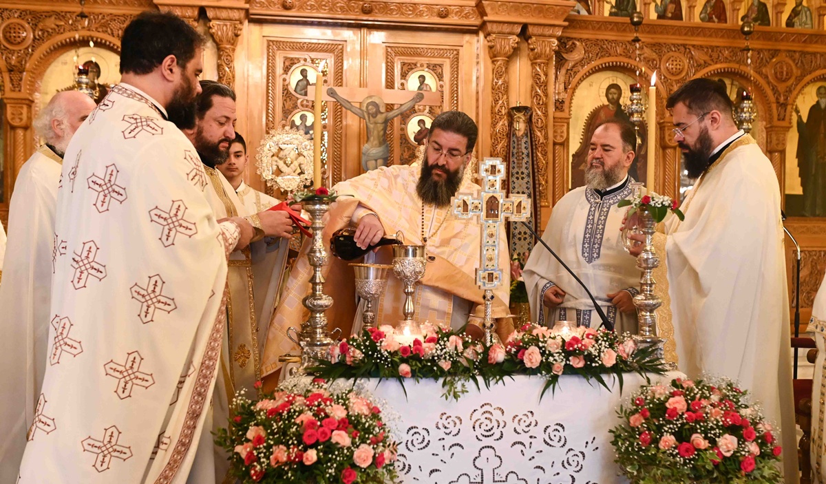 Καλαμάτα: Πλήθος πιστών στη Θεία Λειτουργία του Αγίου Ιακώβου στους Ταξιάρχες 10